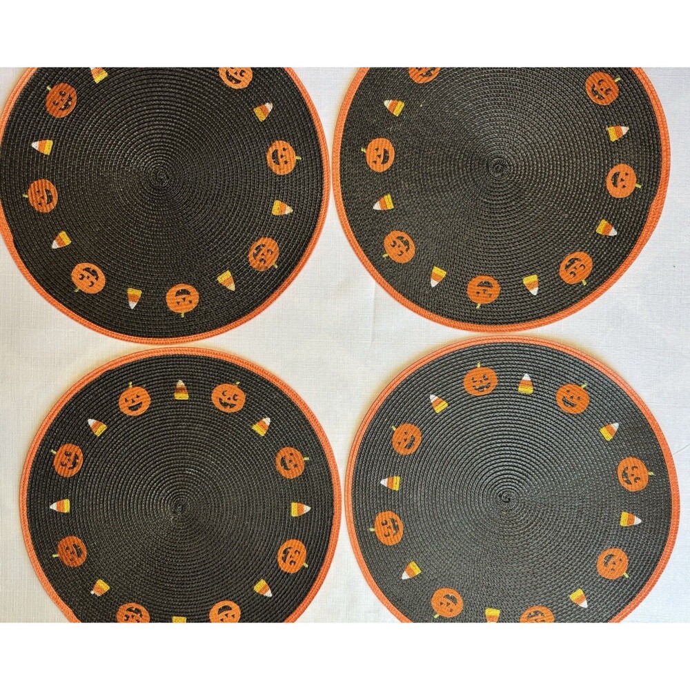 Halloween Pumpkin Place Mats Set of 4 Embroidered Excellent Preowned Condition
